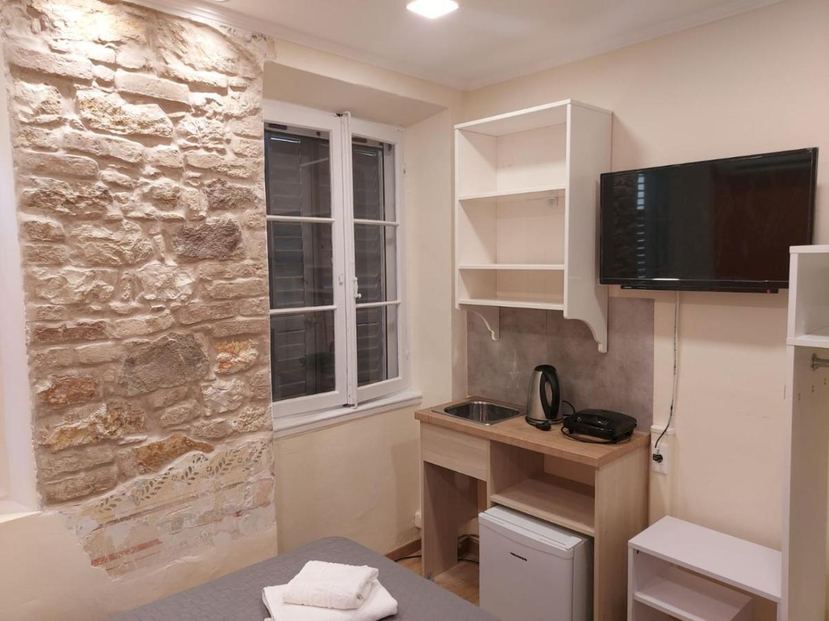 Corcyra Microflat In Old Town Διαμέρισμα Corfu  Εξωτερικό φωτογραφία